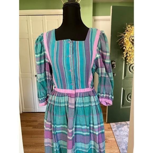 Vintage Plaid Cotton Dress Blue Purple Pink Plaid Puff sleeves Tie back Sz 8 - Picture 2 of 12